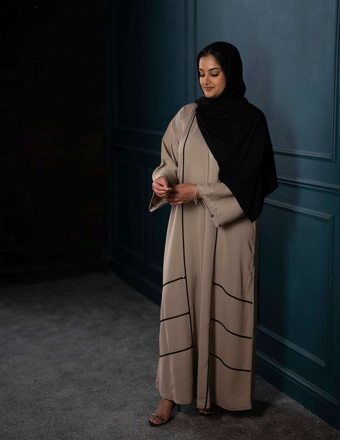 Essential Closed Abaya - Beige - Abayas, Closed, closed abaya, essential, essential abaya, Featured, upsell - AZAARYA