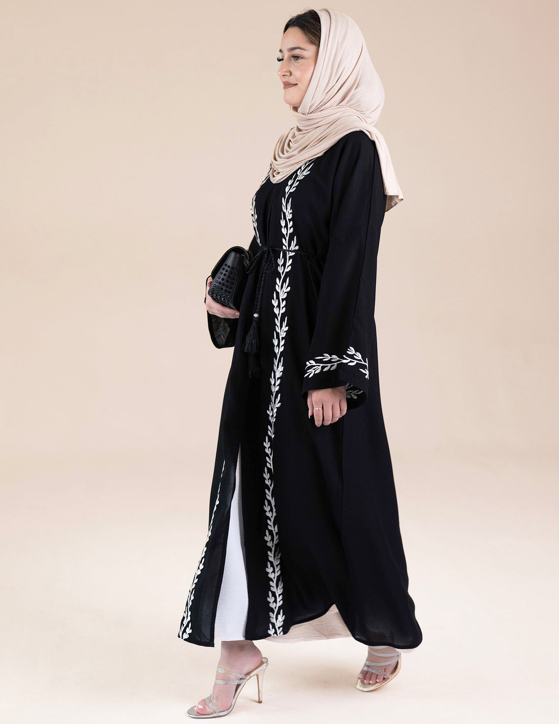 Hania Black Embroidered Abaya - Abayas, Best, black abayas, open abayas, premium, premium abayas - AZAARYA