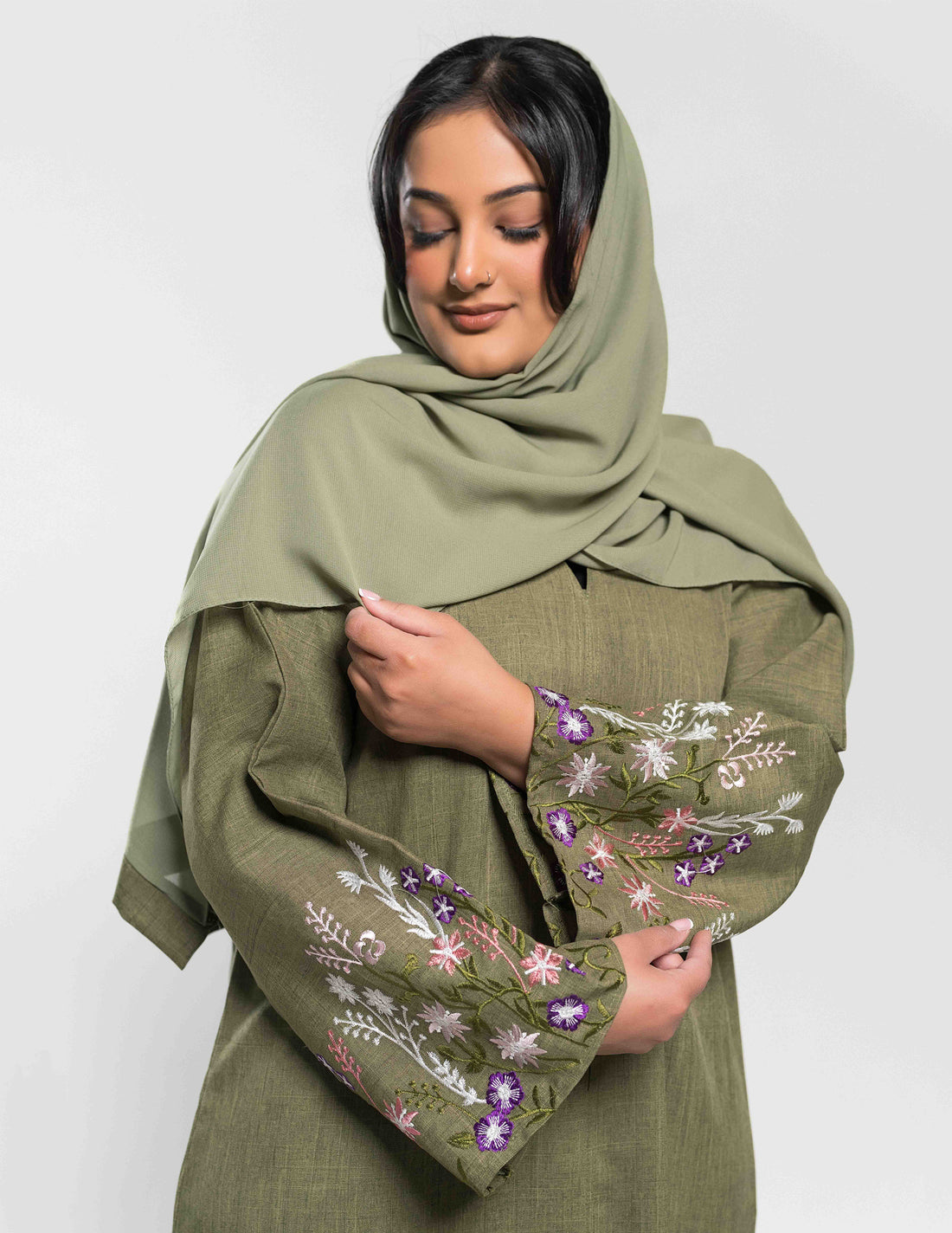 Green Linen Open 'Zahra' Abaya with Sleeve Embroidery