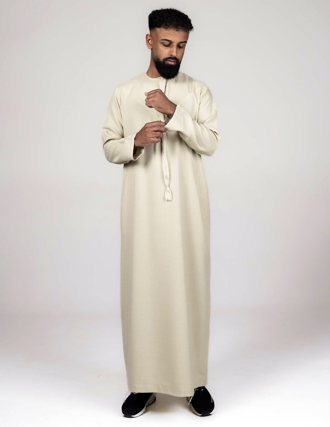 Zidaan Cream Emirati Thobe - cream jubba, cream thobe, Featured, Men, mens cream thobe, mens jubbah, mens thobe, mens thobes, Thobes - AZAARYA