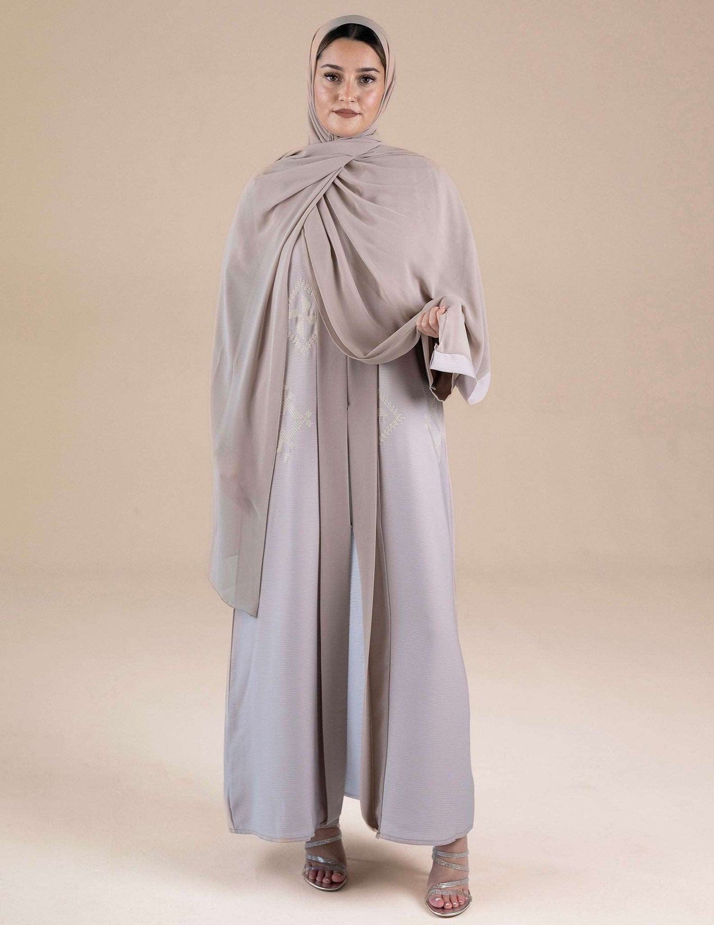 Seher Abaya - Abayas, open abayas, premium, premium abayas, zoom abaya - AZAARYA