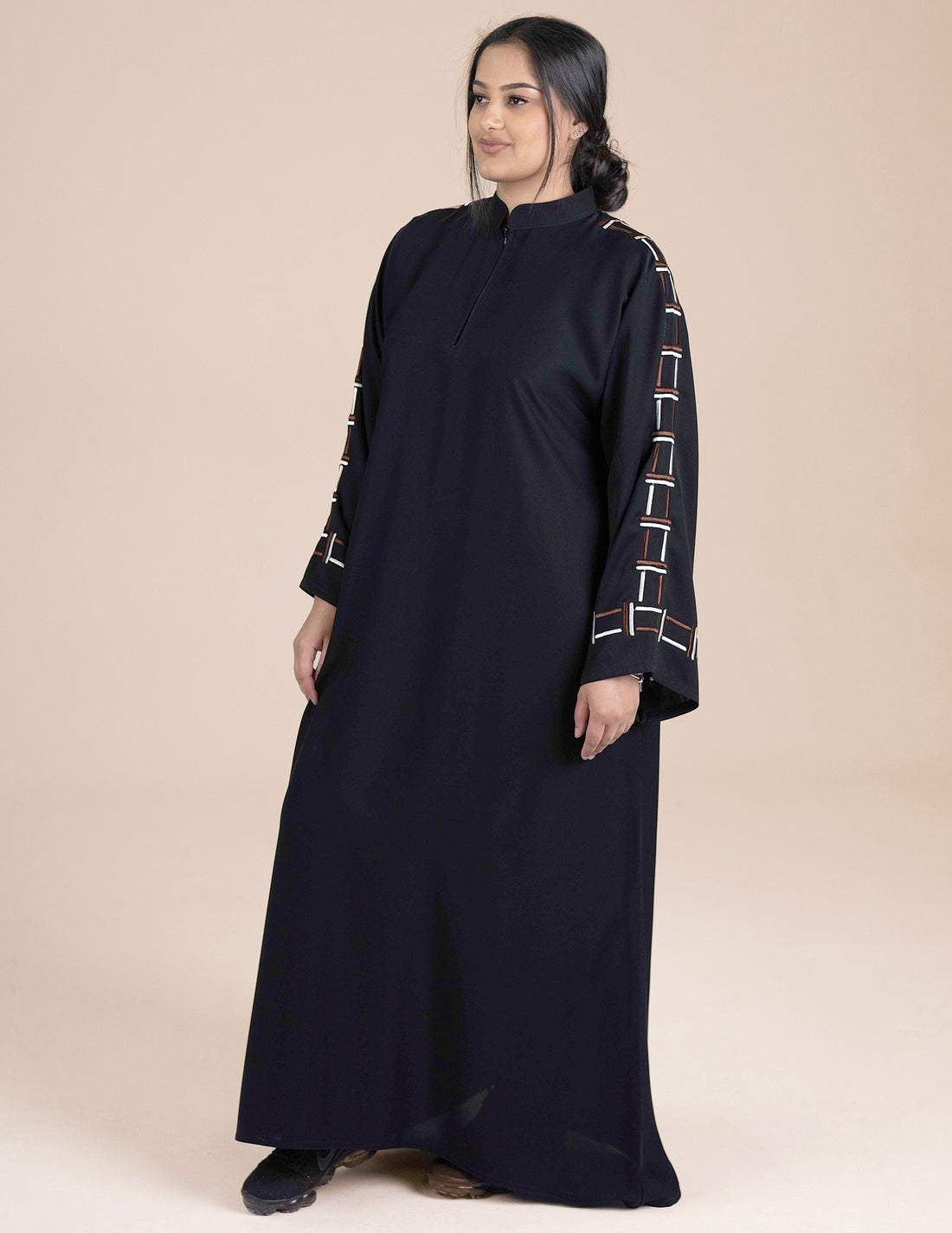 Sumayah Abaya - Abayas, closed abaya, sports abaya, zip abaya - AZAARYA