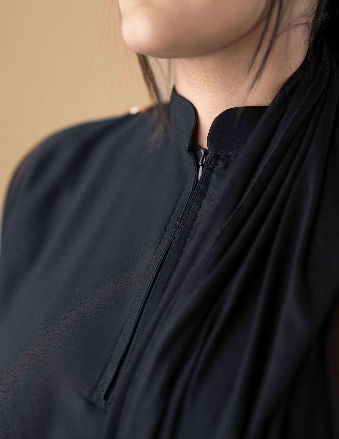 Sumayah Abaya - Abayas, closed abaya, sports abaya, zip abaya - AZAARYA